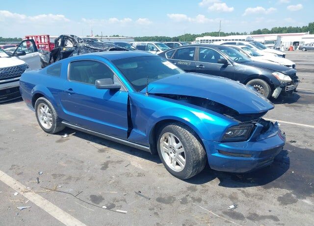 2005 FORD Mustang