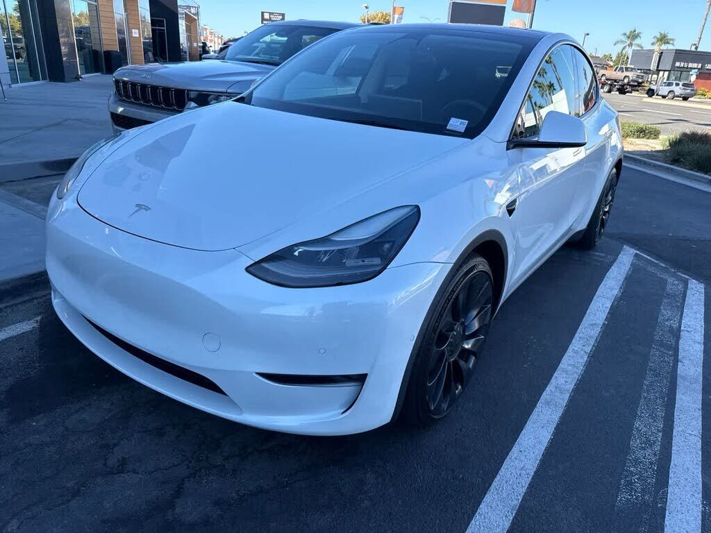 2022 TESLA Model Y