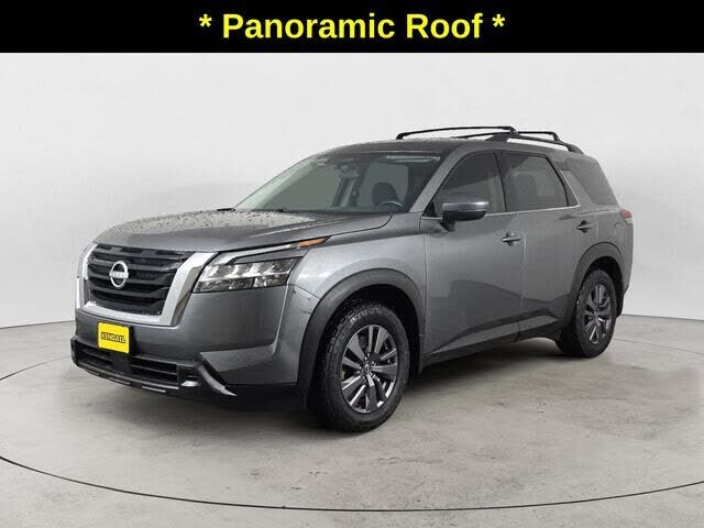 2022 NISSAN Pathfinder
