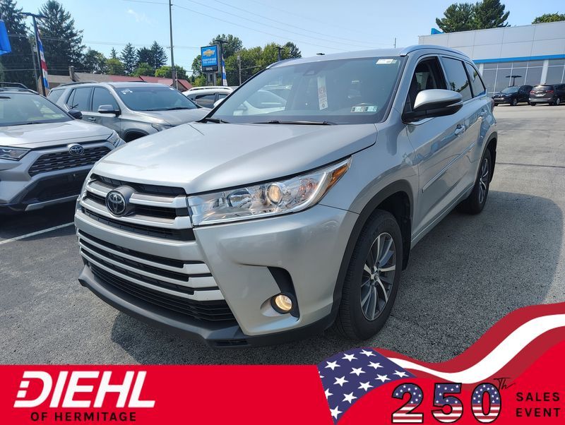 2017 TOYOTA Highlander
