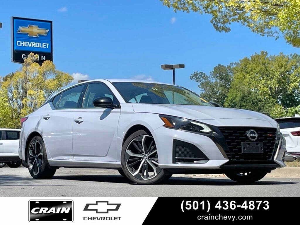 2024 NISSAN Altima
