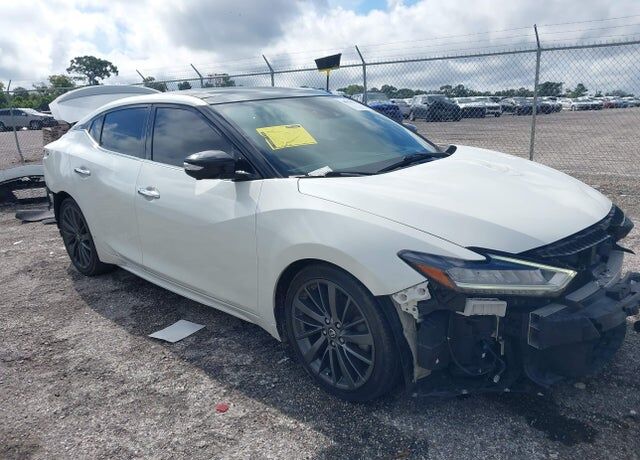 2019 NISSAN Maxima