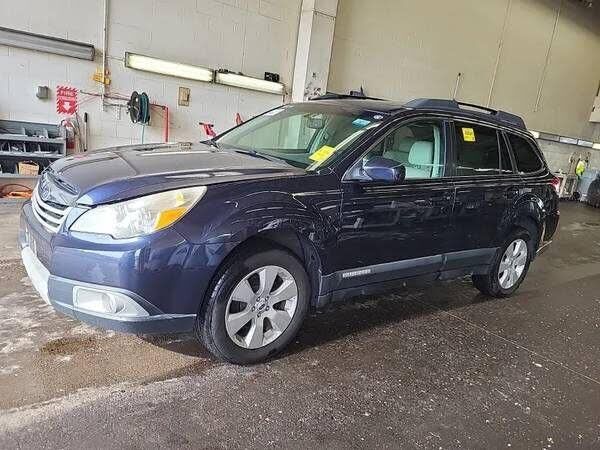 2012 SUBARU Outback
