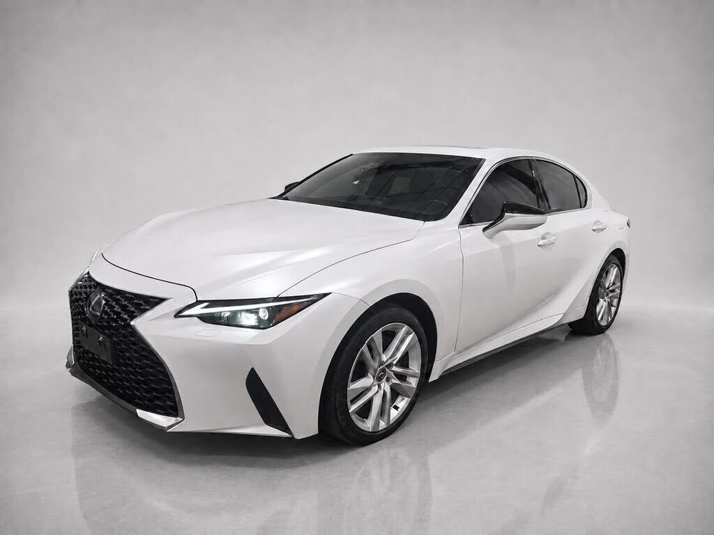 2023 LEXUS IS
