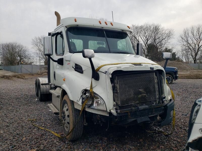 2020 FREIGHTLINER Cascadia