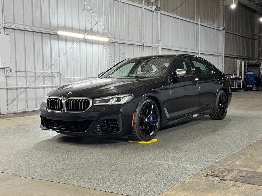2023 BMW M5
