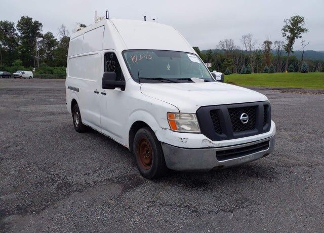 2017 NISSAN NV