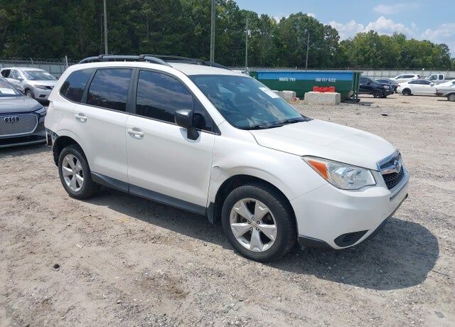 2015 SUBARU Forester