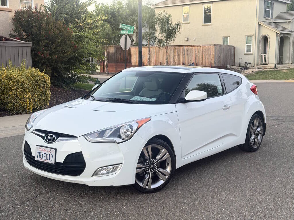 2013 HYUNDAI Veloster