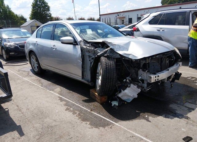2012 INFINITI G37