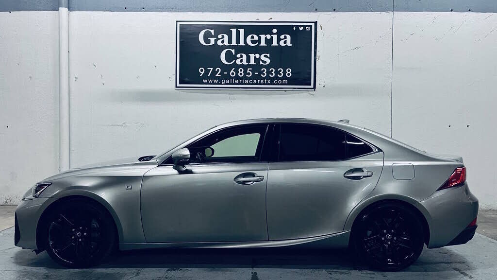 2018 LEXUS IS
