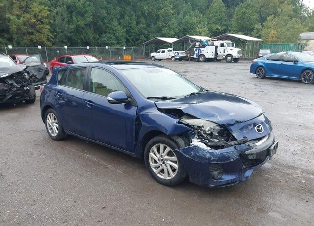 2013 MAZDA Mazda3