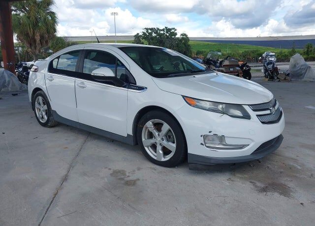 2013 CHEVROLET Volt