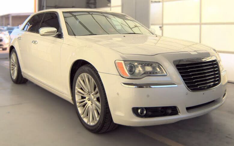 2011 CHRYSLER 300C