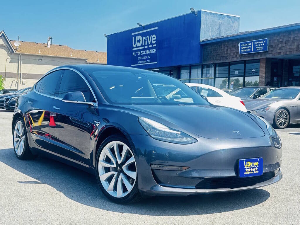 2018 TESLA Model 3