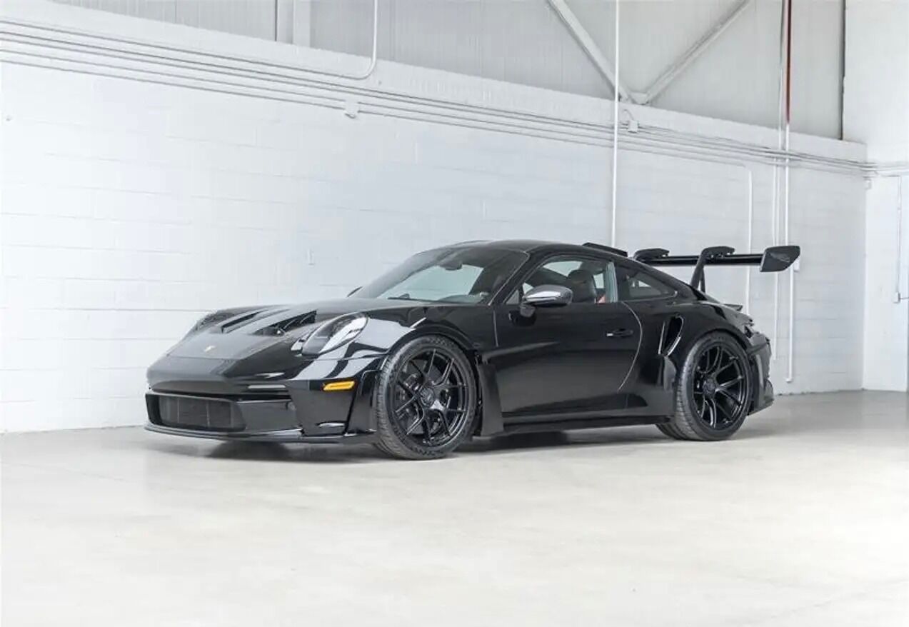 2025 PORSCHE 911