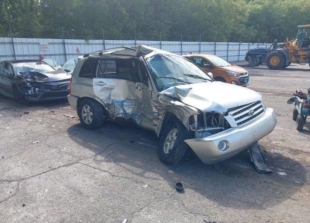 2003 TOYOTA Highlander
