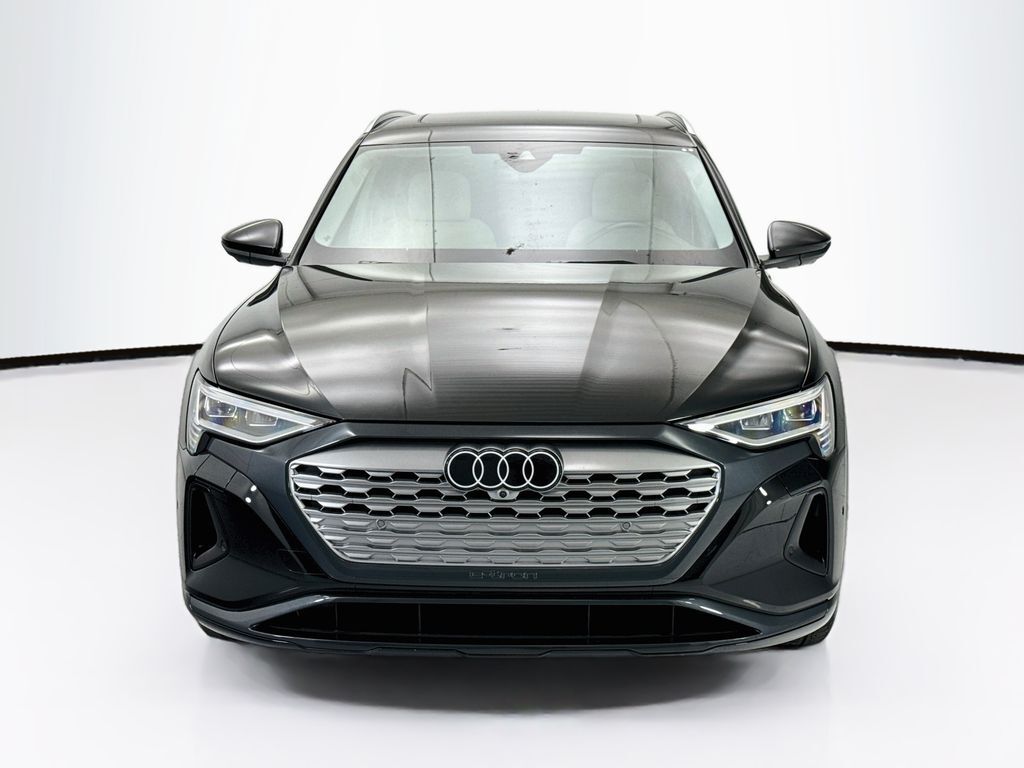 2024 Audi Q8