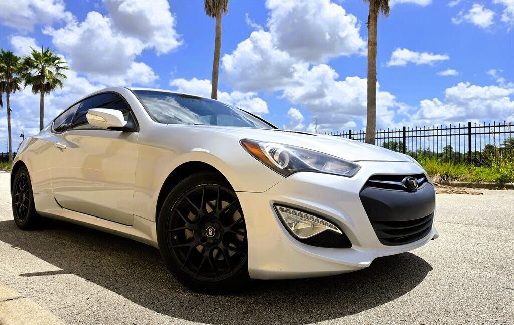 2013 HYUNDAI Genesis Coupe