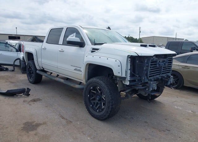 2018 CHEVROLET Silverado