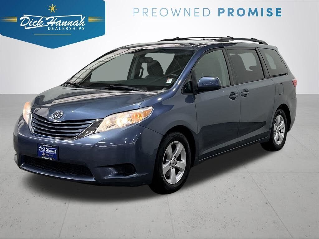 2015 TOYOTA Sienna