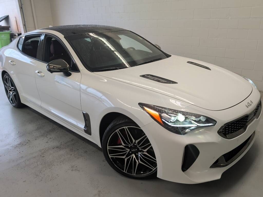 2023 KIA Stinger