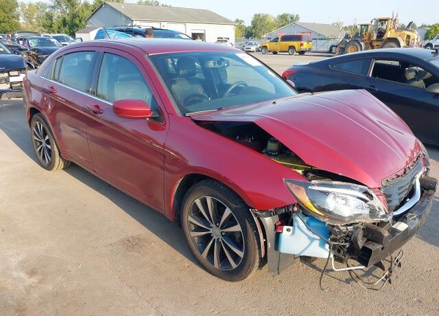 2014 CHRYSLER 200