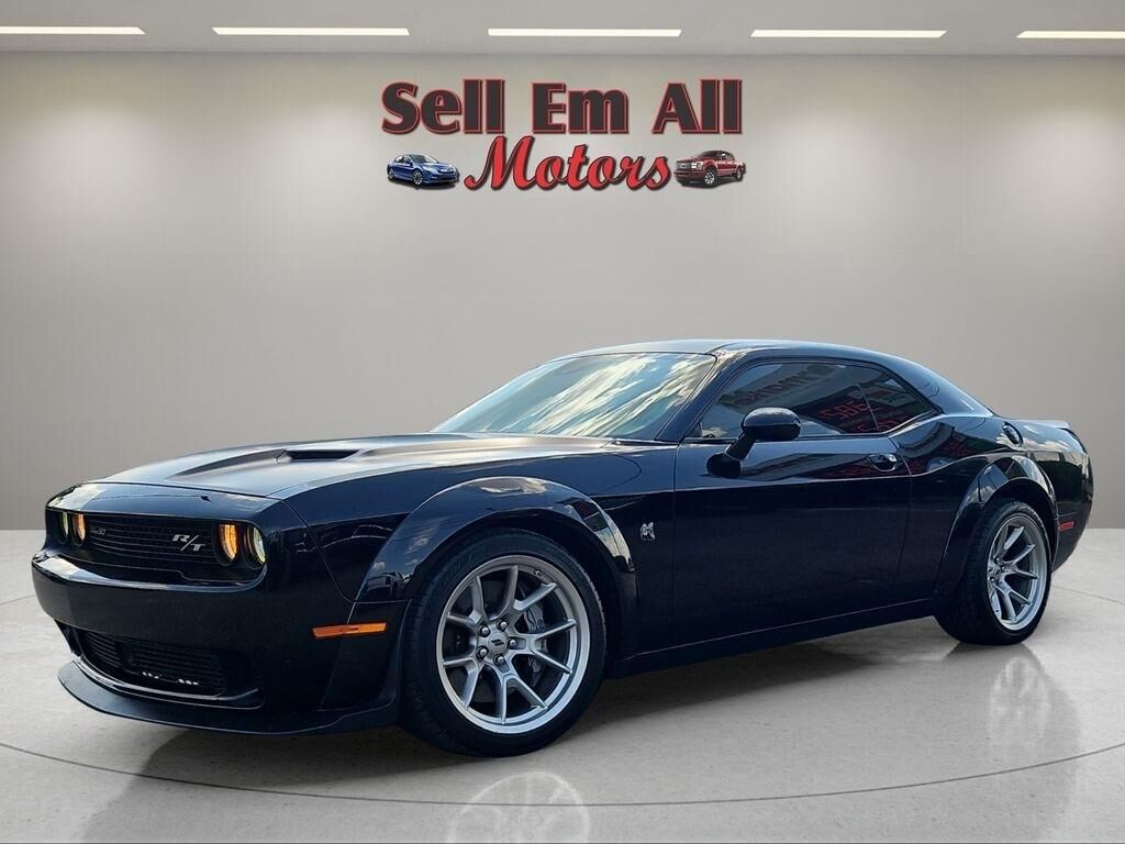 2020 DODGE Challenger