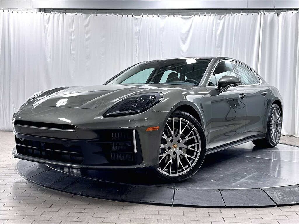 2025 PORSCHE Panamera