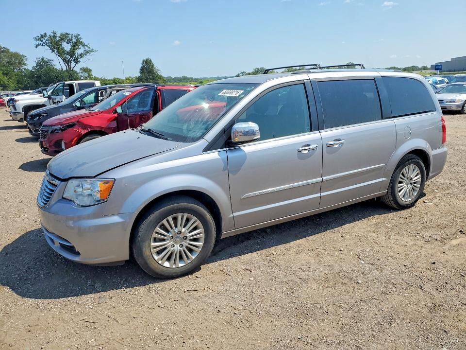 2015 CHRYSLER Town and Country