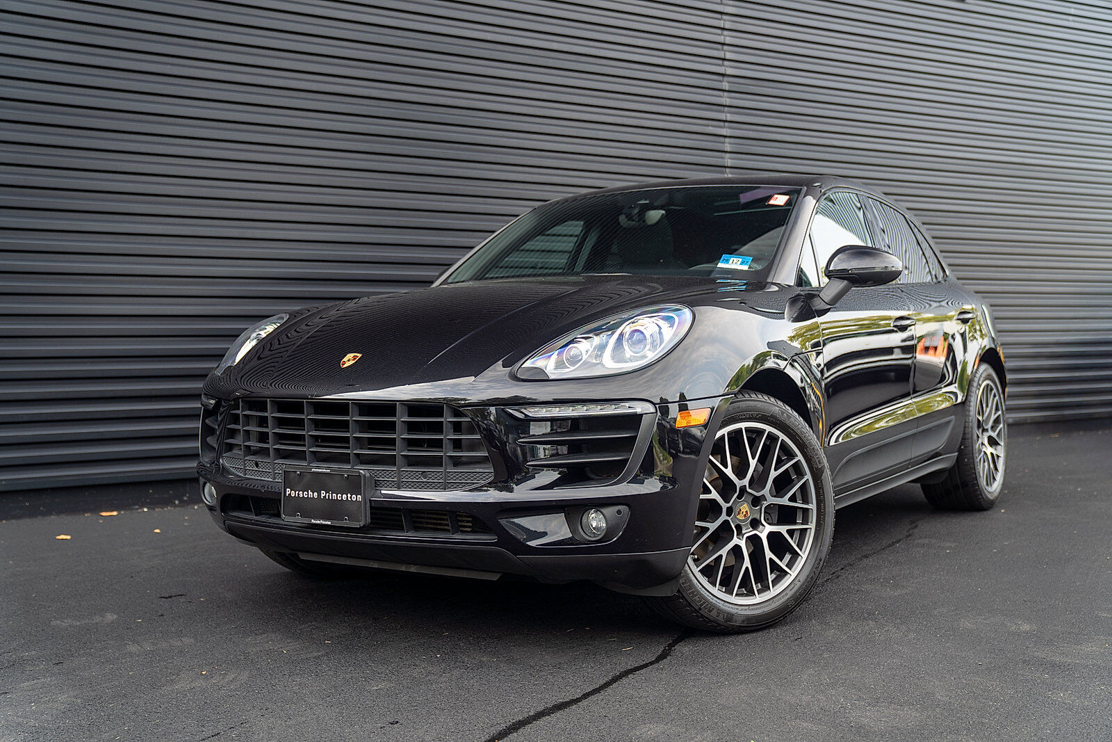 2018 PORSCHE Macan