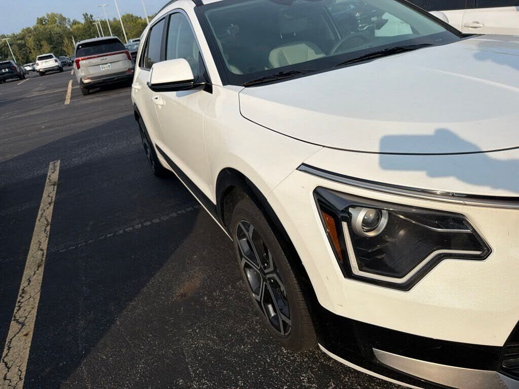 2025 KIA Niro