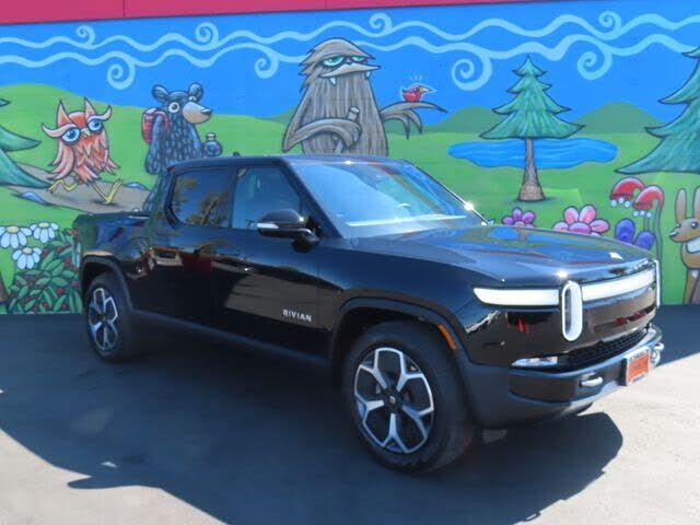 2023 RIVIAN R1T