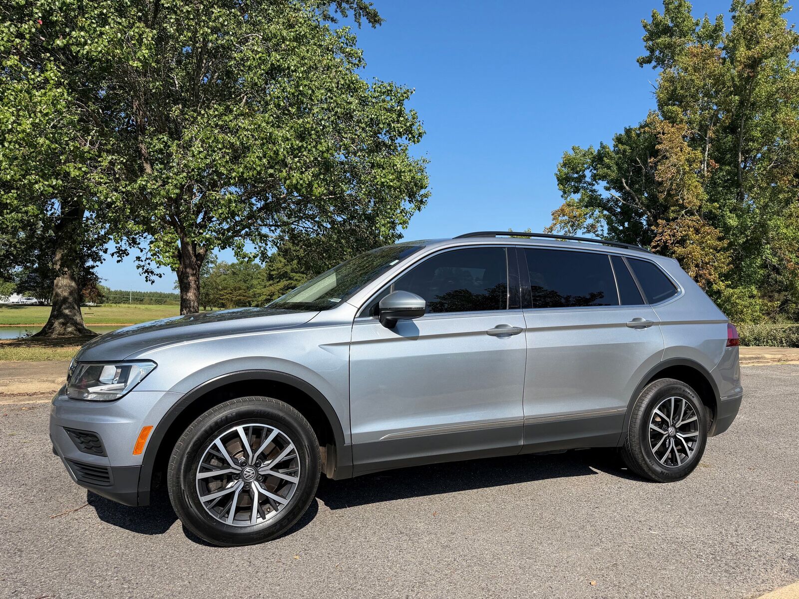 2021 VOLKSWAGEN Tiguan