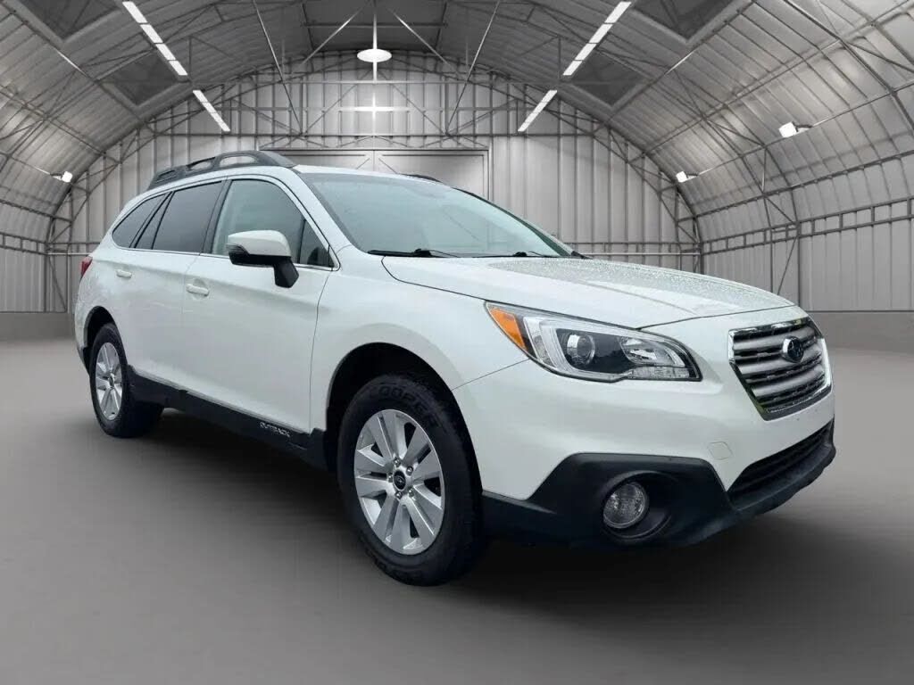 2016 SUBARU Outback