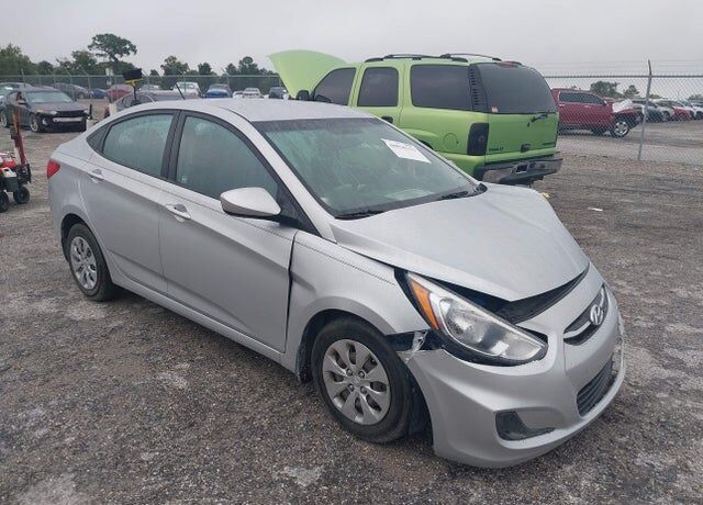 2015 HYUNDAI Accent