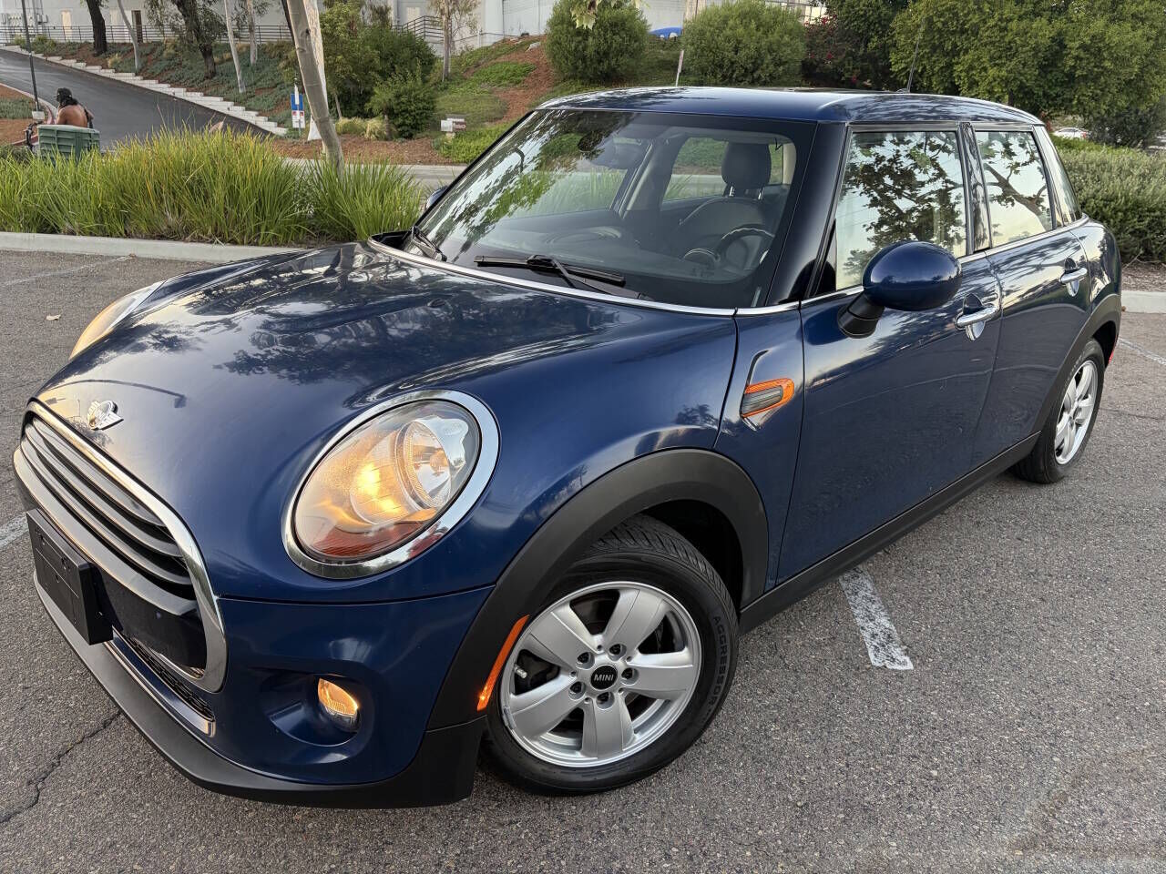 2017 MINI Cooper
