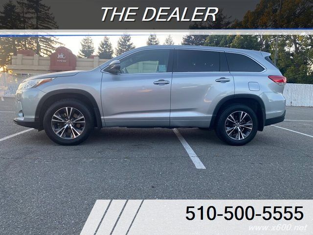 2018 TOYOTA Highlander