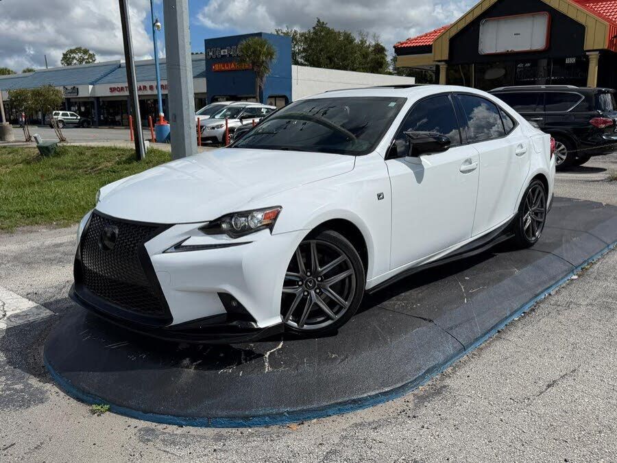 2016 LEXUS IS