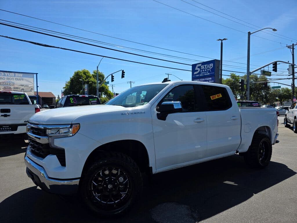 2025 CHEVROLET Silverado