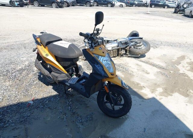 2020 KYMCO Super 8