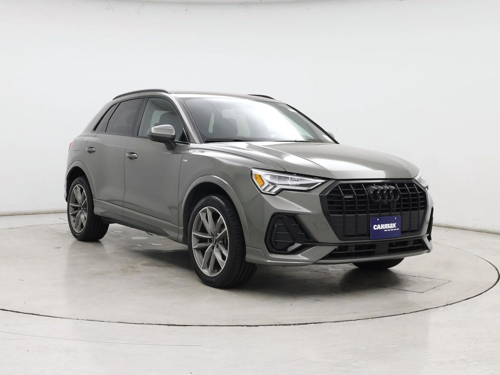 2022 Audi Q3