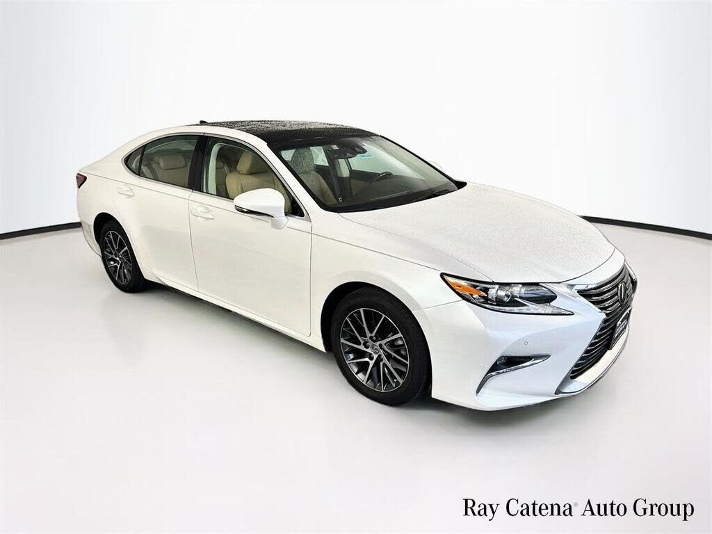 2017 LEXUS ES