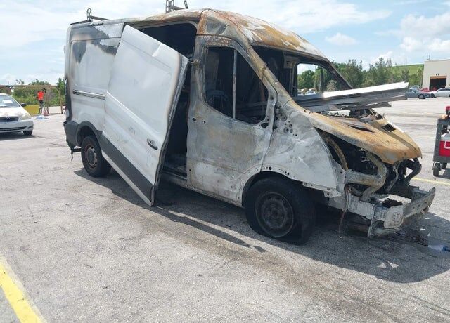 2022 FORD Transit