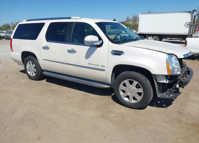 2012 CADILLAC Escalade