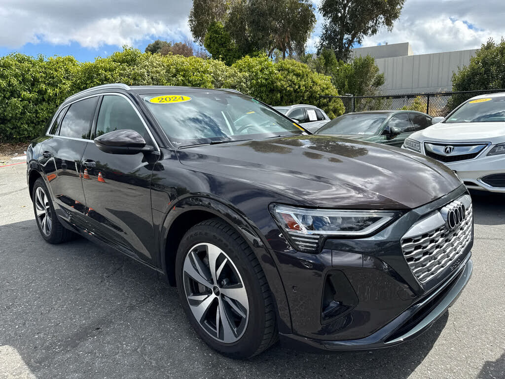 2024 Audi Q8