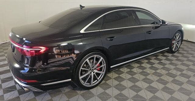 2022 Audi S8