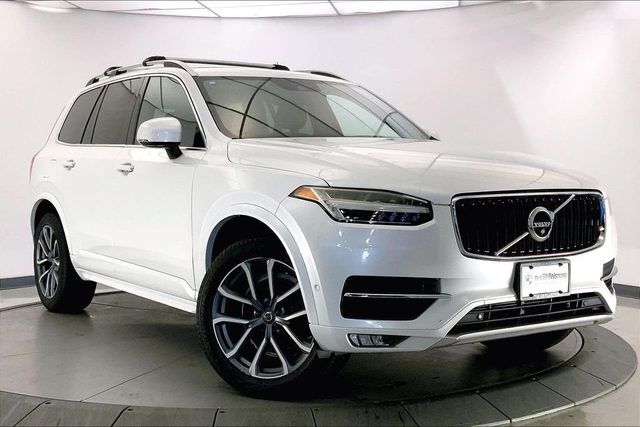 2017 VOLVO XC90