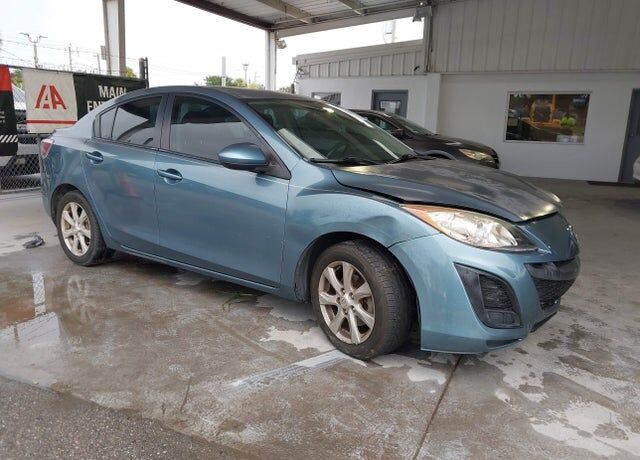 2011 MAZDA Mazda3