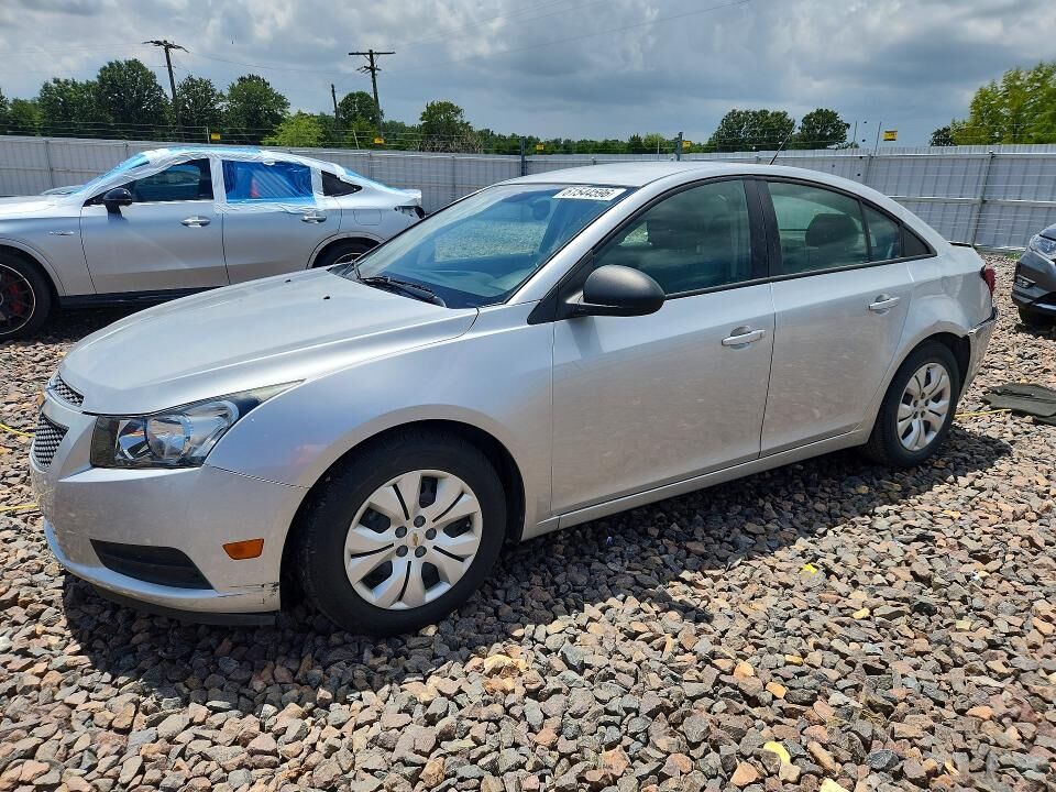2013 CHEVROLET Cruze